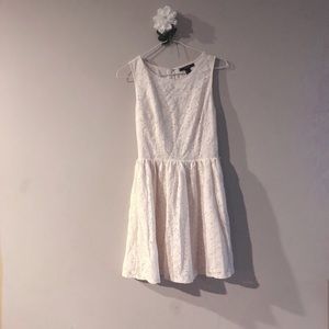 Forever 21 Dresses - F21 sleeveless white dress Forever 21 Dresses - F21 sleeveless white dress